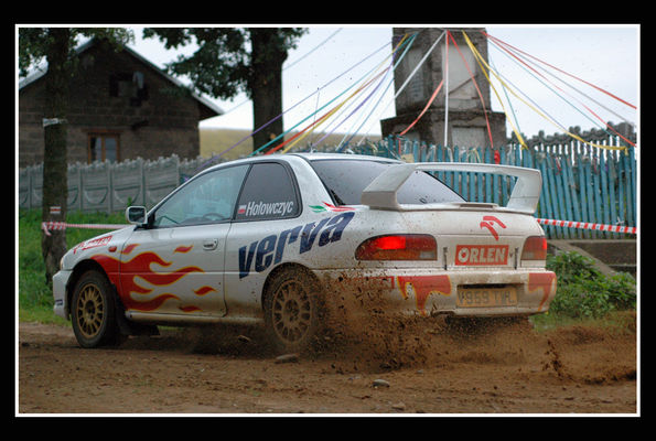 CoDrive z Hołowczycem
CoDrive z Hołowczycem przed Rajdem Orlenu. Dzisiejszego dnia Hołek woził oficjeli z Orlenu oraz dziennikarzy.
Słowa kluczowe: rajd samochód Hołek Hołowczyc