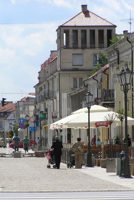 TUMSKA
Pomiędzy Kolegialną a Placem Narutowicza
Słowa kluczowe: Tumska