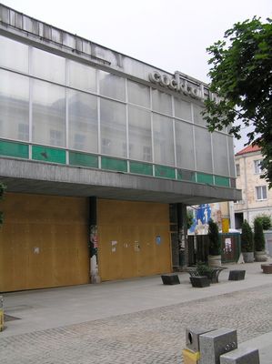 coctail bar :)
Nowoczesna architektura - szkło i tektura
