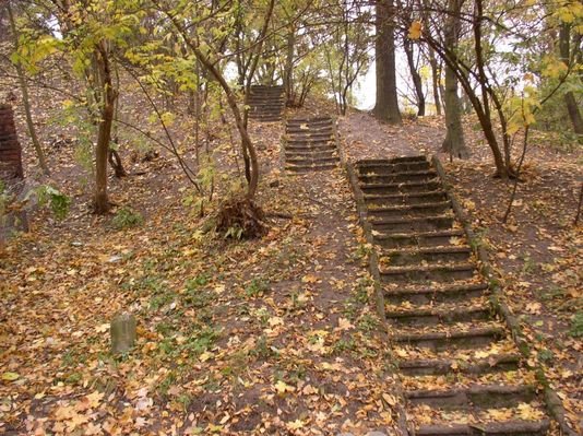 Zapomniane schody
ul. Mostowa (od Starówki)
Słowa kluczowe: schody mostówka