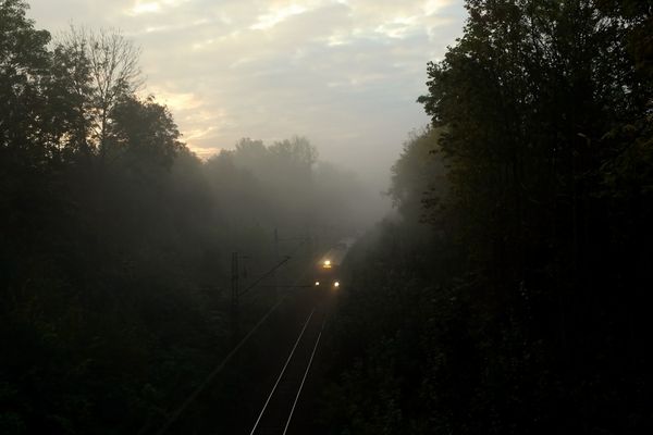 ...jedzie pociąg z daleka...
widok z wiaduktu przy ZOO
