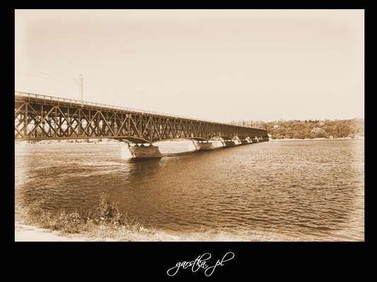 Stary, poczciwy most...
Zdjęcie wykonane w słoneczny dzień podczas majowego weekendu
Słowa kluczowe: Garstka.pl most Płock