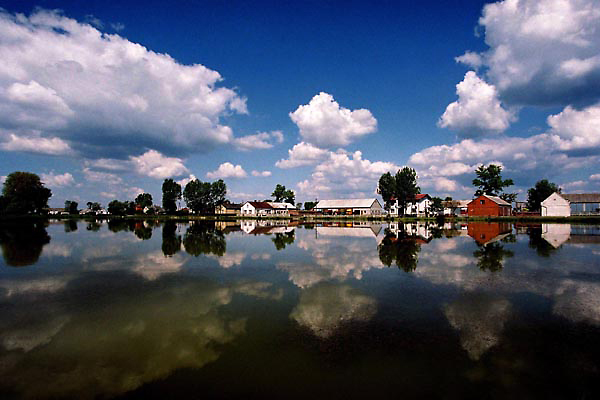 wieś Kamień k. Gąbina
Słowa kluczowe: wieś kamień gąbin odbicie lustro lato