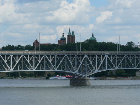 Jakby na postumencie ...
Most im Legionów  Marszałka Józefa Piłsudskiego
Słowa kluczowe: Mosty, Płock, Wisła