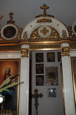 widok poprzez boczne drzwi ikonostasu
Słowa kluczowe: kaplica prawosławna