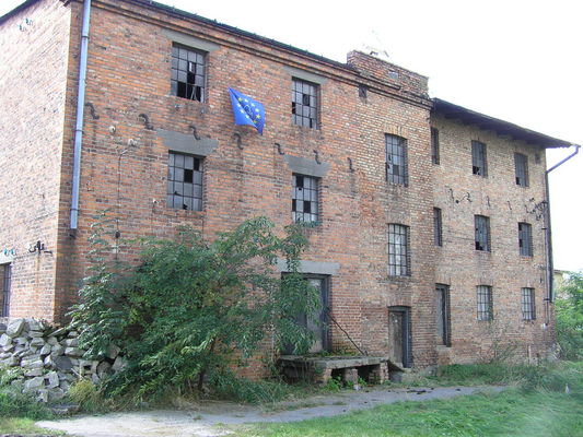 Zabytkowy młyn w Radziwiu
Zabytkowy Młyn Radziwiu. ul. Kolejowa 32 udostępniony do zwiedzania w ramach Europejskiego Dnia Dziedzictwa 
Słowa kluczowe: Radziwie młyn