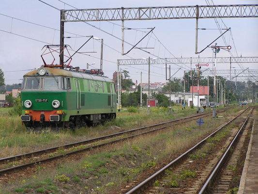 PKP Radziwie
Stoi na stacji lokomotywa
