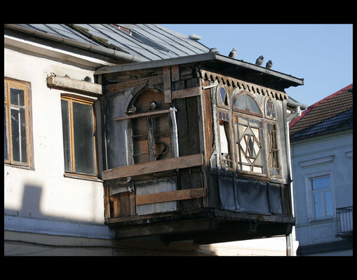 kuczka
zabytek żydowski związany ze świętem szałasów, w Polsce pozostało ich kilka.
