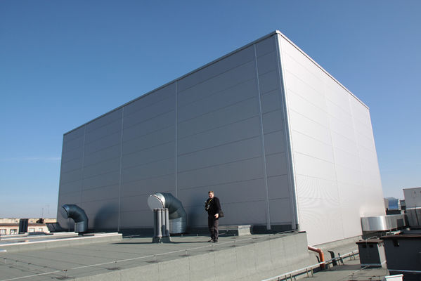 na dachu teatru cz.4
