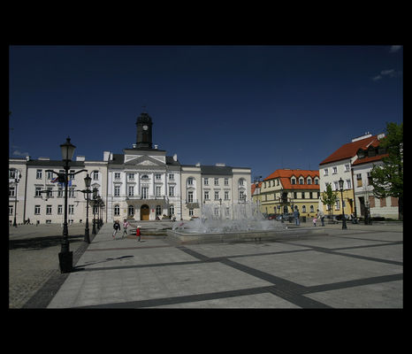Stary Rynek
pocztówka 1
Słowa kluczowe: ratusz