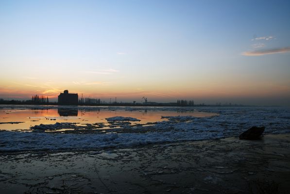 Wisła zimą
Wisła zimą
Słowa kluczowe: Wisła, zima