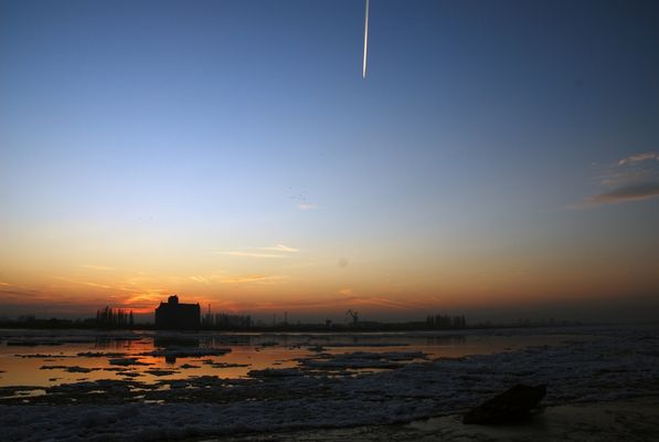 Wisła zmią III
Wisła zimą
Słowa kluczowe: Wisła zimą