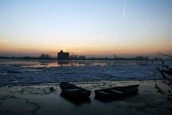 Wisła zimą IV
Wisła zimą
Słowa kluczowe: Wisła, zima