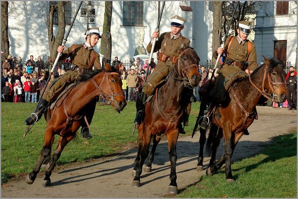 Obchody 11 listopada - 2008 r.
