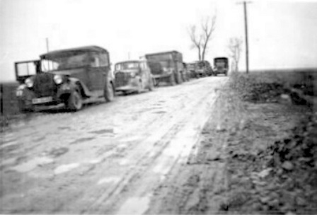 kolumna aut niemieckich 
droga do Borowiczek 1941r.
Słowa kluczowe: Borowiczki 1941r.
