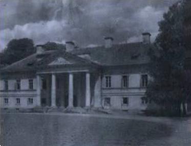 pałac Nakwaskich w Małej Wsi
spalony przez Rosjan w 1915r.
