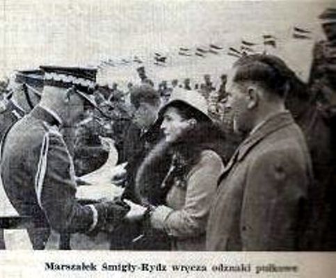 wręczanie odznak 4 PSK w Płocku  29.05.1938r.
czasopismo WIARUS Nr 24 z 1938r.
Słowa kluczowe: wręczanie odznak 4 PSK w Płocku  29.05.1938r.