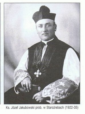 proboszcz staroźrebski ks. Józef Jakubowski (1922-1935)
zdjęcie z książki pt. "STAROŹREBY z dziejów parafii i gminy" 
Słowa kluczowe: ksiądz J. Jakubowski Staroźreby