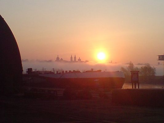 Świt,mgła i Nasze Wzgórze
