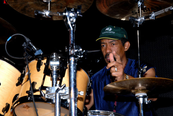 Reggaeland 2008
Reggaeland 2008

Słowa kluczowe: Reggaeland