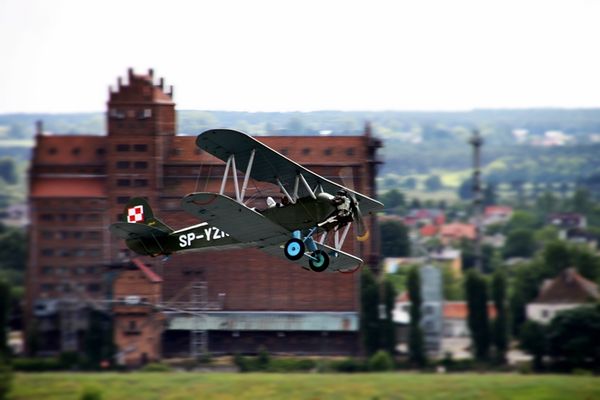 PO 2 czyli Kukuruźnik
Słowa kluczowe: piknik samolot imprezy spichlerz