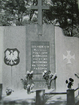 Pomnik ku czci żołnierzy poległych na terenie Radziwia
Słowa kluczowe: pomnik radziwie