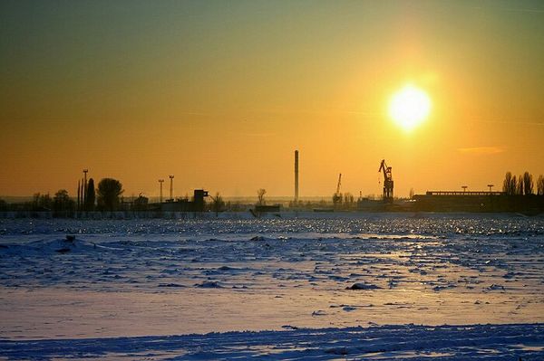 Wisła w stanie stałym
Słowa kluczowe: wisła rzeka zima