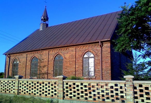 Kościół w Nowych Karwosiekach
Kościół Filialny z początku XX wieku w Nowych Karwosiekach 
Słowa kluczowe: Karwosieki