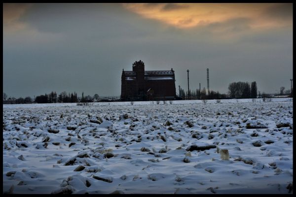 Skute lodem
21.01.2010r. Wisła skuta lodem
Słowa kluczowe: Radziwie Wisła Lód Rzeka Zima
