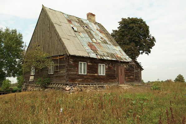 Najstarszy zbór mennonicki na Mazowszu.
Miejscowość Sady. Zbór pochodzi z 1806 roku. Bardzo ucierpiał po ostatniej powodzi.  Zostały uszkodzone fundamenty i budynkowi grozi zawalenie. A jest to bardzo cenny zabytek historii i kultury ...nie posiadający jednak prawnego statusu zabytku.
Słowa kluczowe: zbór Sady Olendrzy