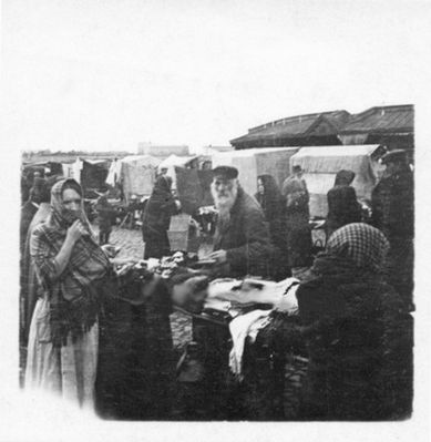 na płockim rynku
lata 30-te ?
Słowa kluczowe: na płockim runku