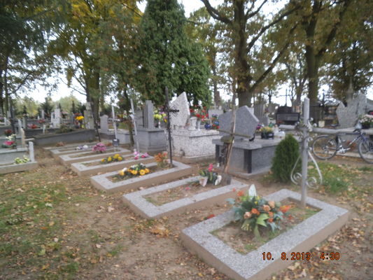 cmentarz w Brwilnie
groby mieszkańców Domu Pomocy Społecznej w Brwilnie
