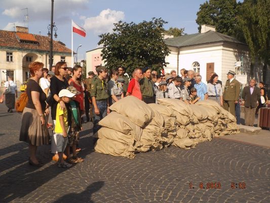 obchody 69 rocznicy wybuchu Powstania Warszawskiego
1 sierpnia 2013 roku, plac Narutoricza
