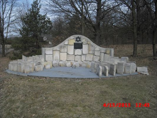 cmentarz żydowski w Gąbinie 
